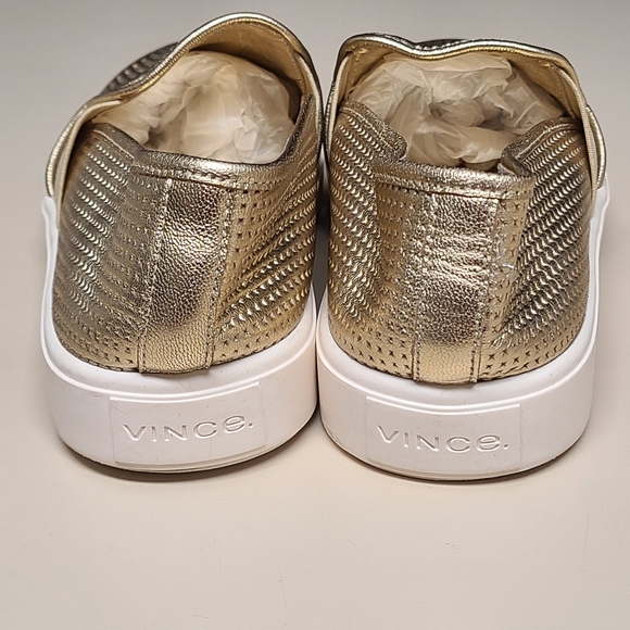 Vince Blair Perforated leather slip on sneakers size 7 - Picture 4 of 8